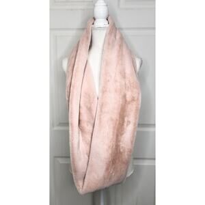 Echo Infinity Scarf Neck Warmer Pink Faux Fur One Size Cozy Velvety Soft 32"